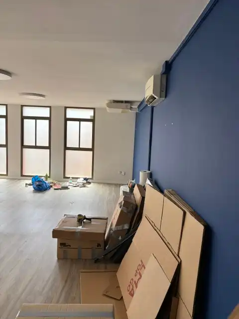 Local de lloguer en Mataró amb Aire condicionat, Calefacció i Parquet