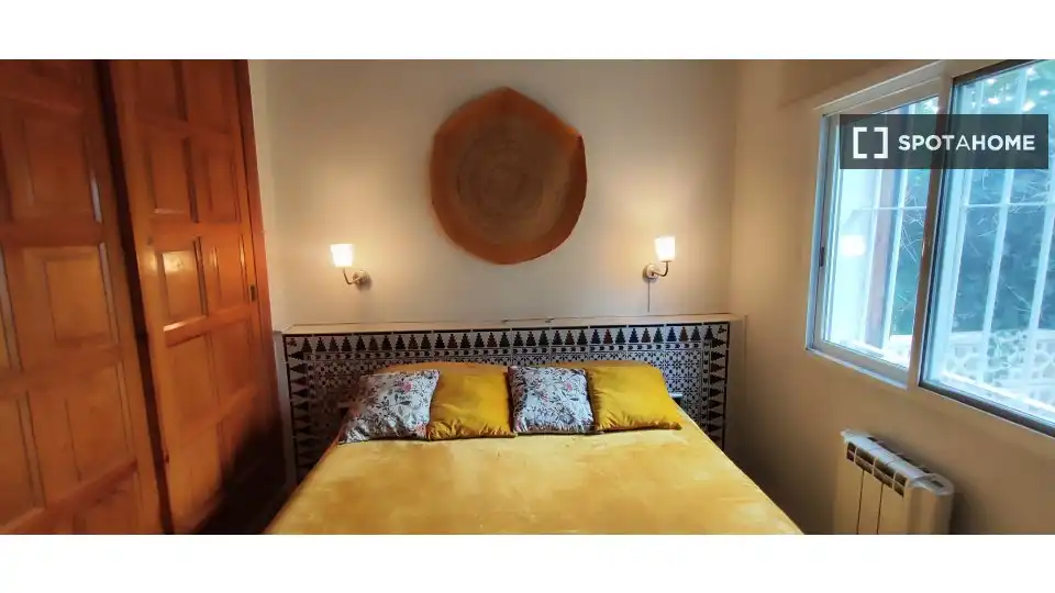 Flat with terrace to rent in Montserrat, imagen 3