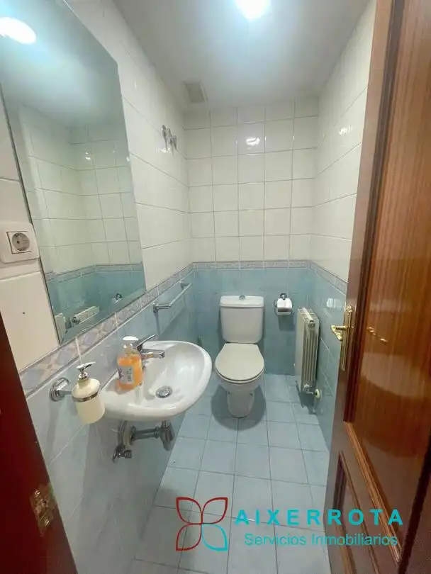 Bathroom of Detached homes for rent in Getxo   with Heating, Private garden and Terrace