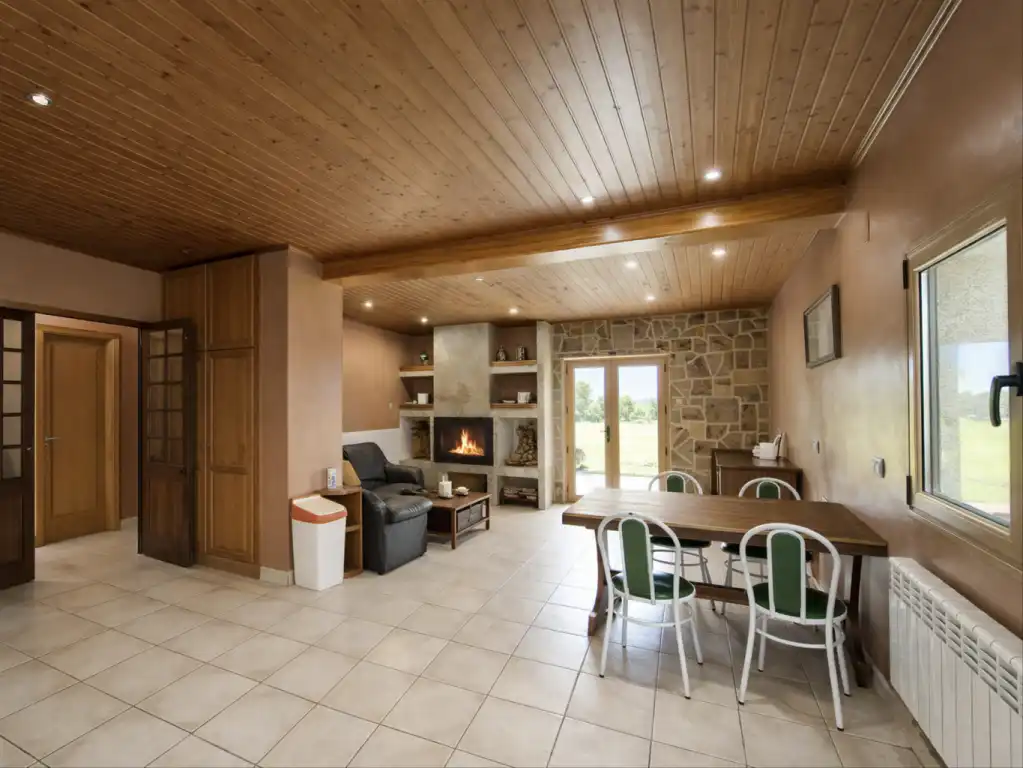 Casa amb terrassa en venda a Avenida de Portugal 15, imagen 2