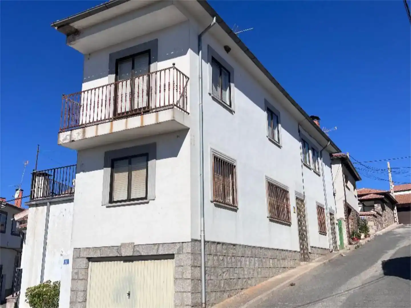Vista exterior de Casa o chalet en venta en Solana de Rioalmar con Balcón