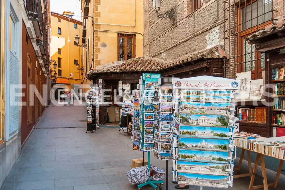 Exterior view of Flat for rent in Madrid  with Air Conditioner, Heating and Furnished
