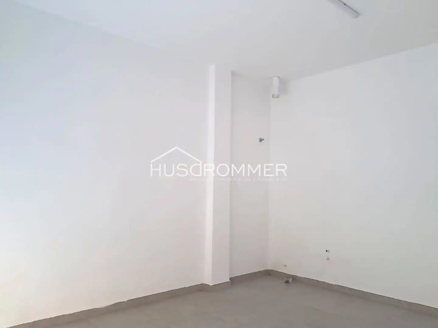 Local comercial de lloguer a Pintor Gumbau, imagen 5