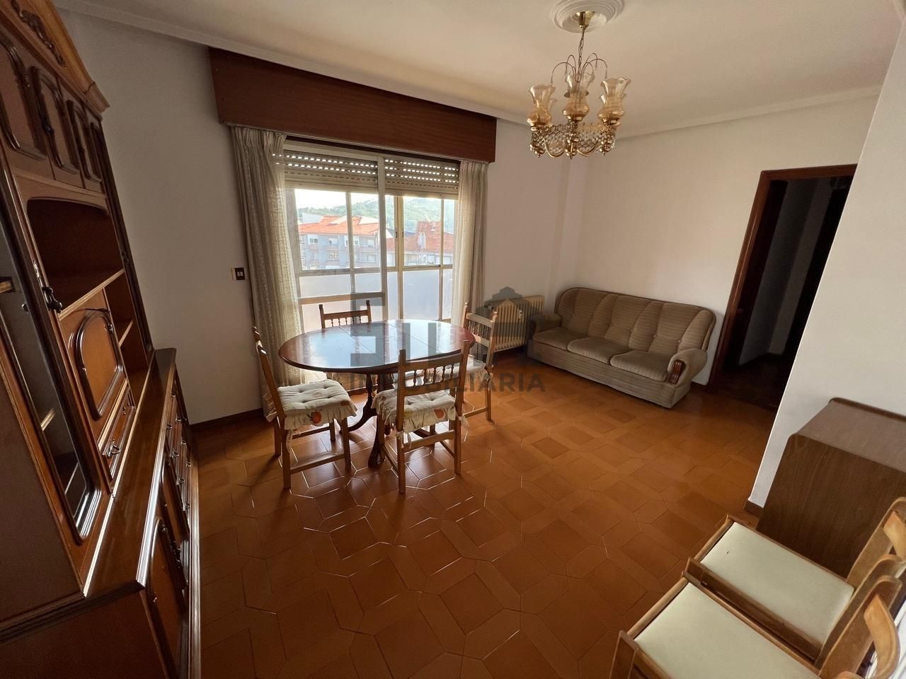 Living room of Flat to rent in Ourense Capital   with Heating, Parquet flooring and Furnished