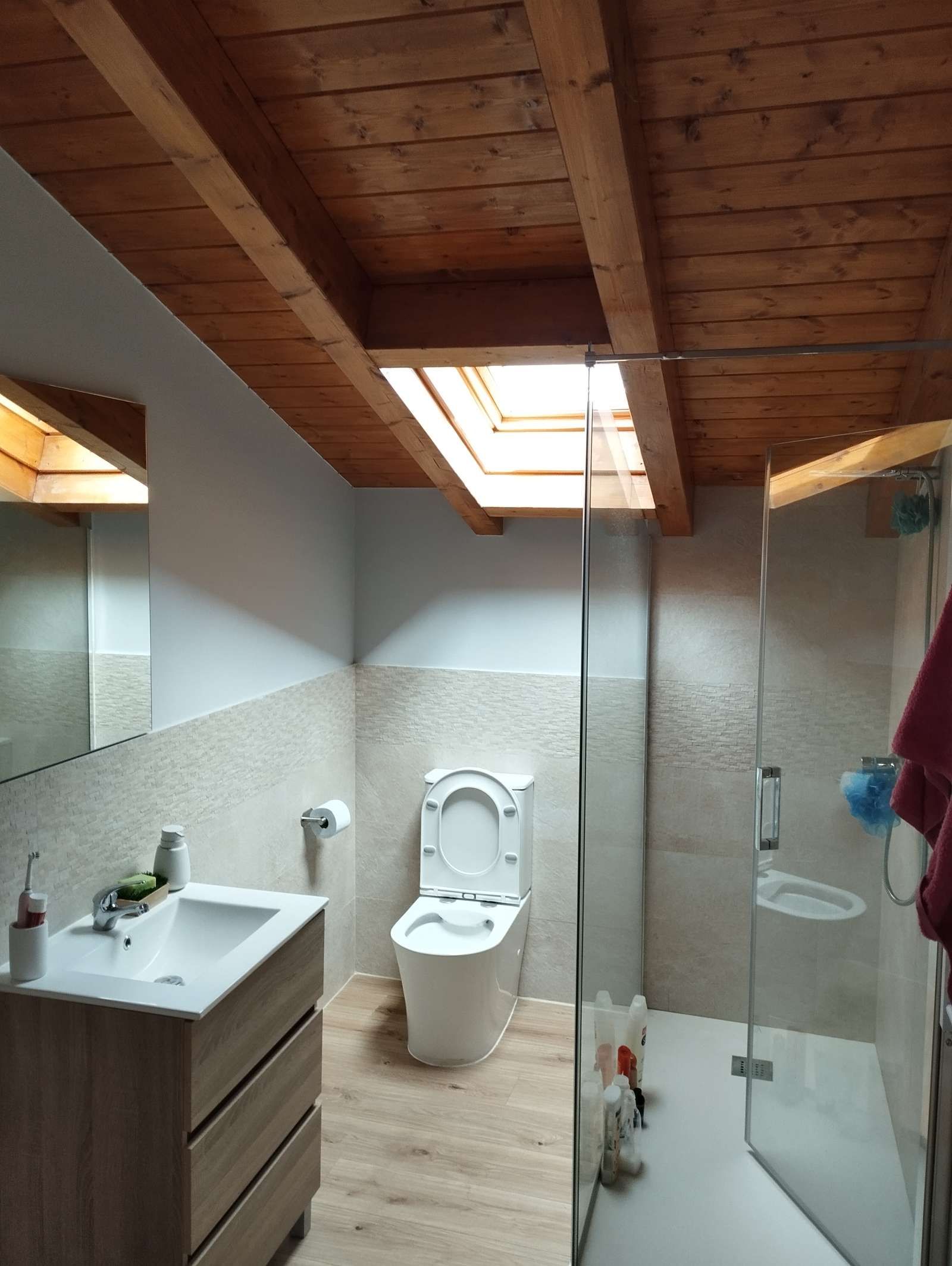 Bathroom of Apartment to share in Suances  with Air Conditioner and Terrace
