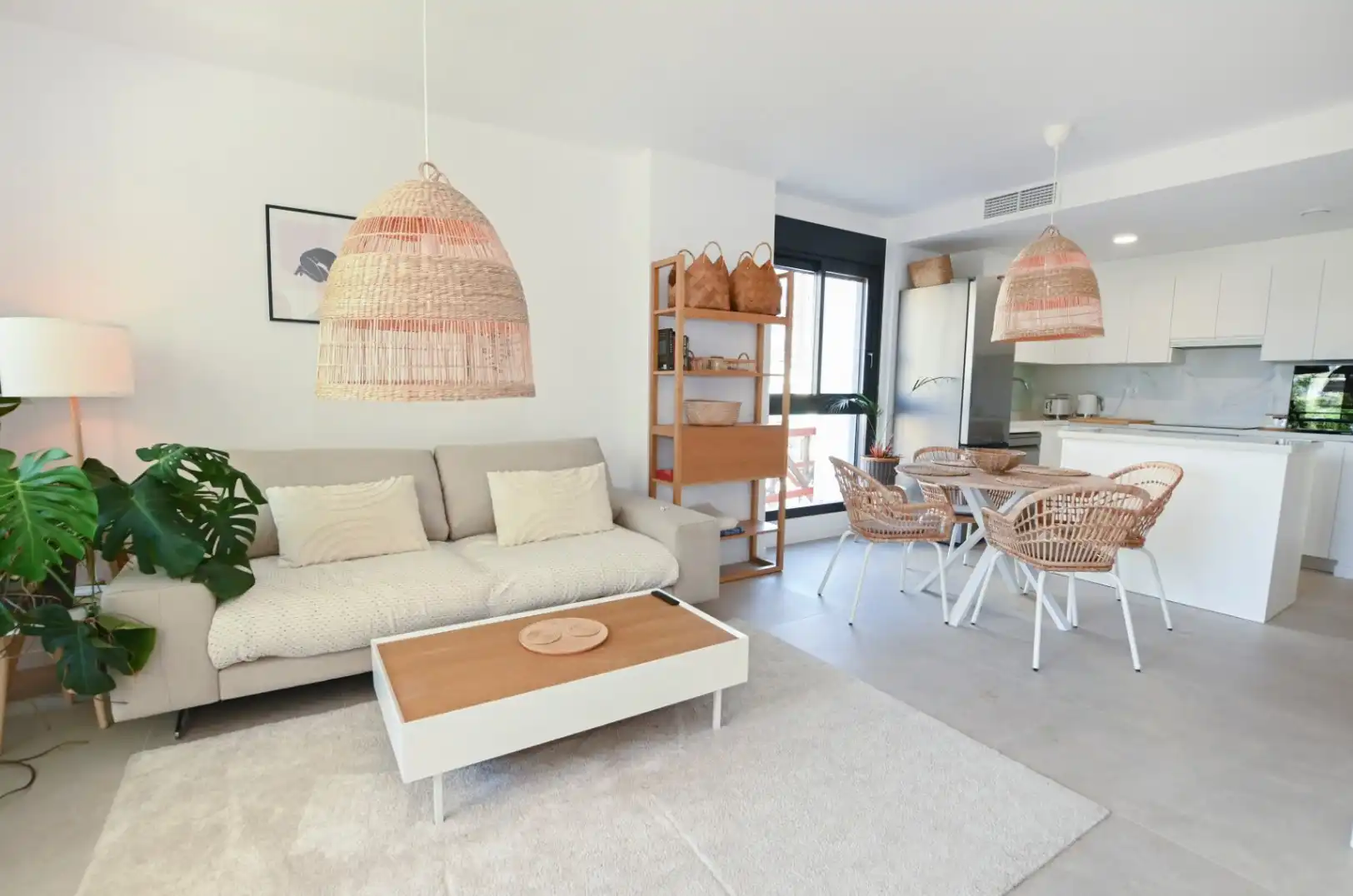 Sala d'estar de Apartament en venda en Calpe / Calp amb Aire condicionat, Terrassa i Traster