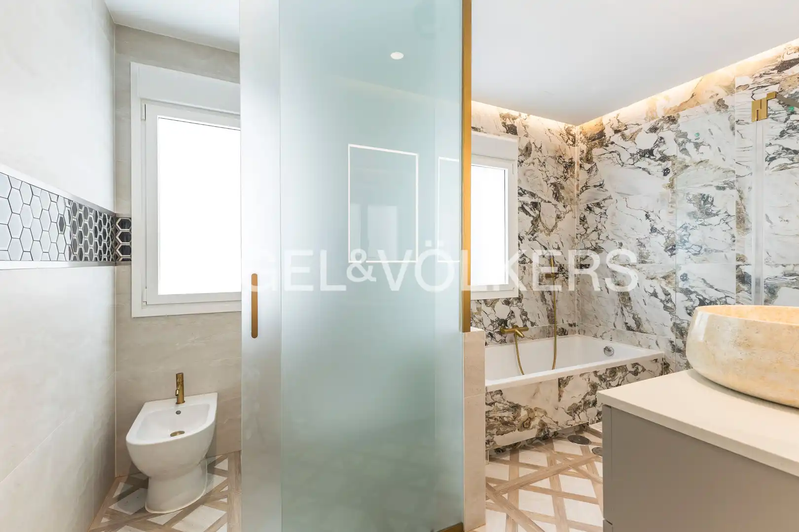 Piso con ascensor en venta en Calle de Guzmán el Bueno, imagen 22