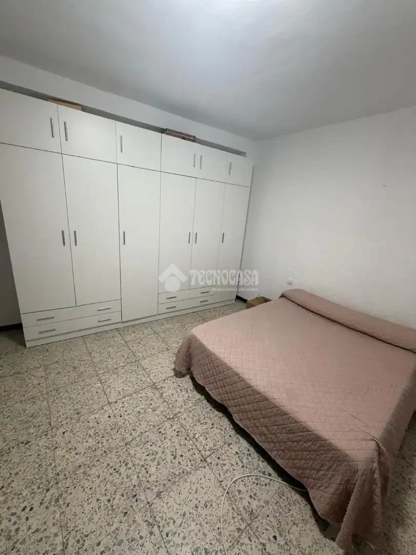 Schlafzimmer von Haus oder Chalet zum Verkauf in Lucena mit Möbliert