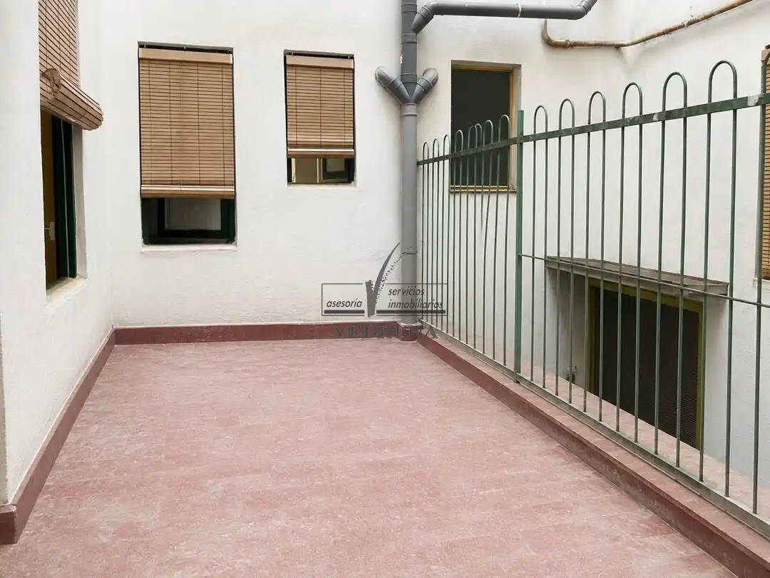 Terrassa de Pis en venda en Zaragoza amb Calefacció, Terrassa i Alarma