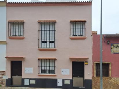 Exterior view of Duplex for sale in Huévar del Aljarafe  with Air Conditioner, Heating and Terrace