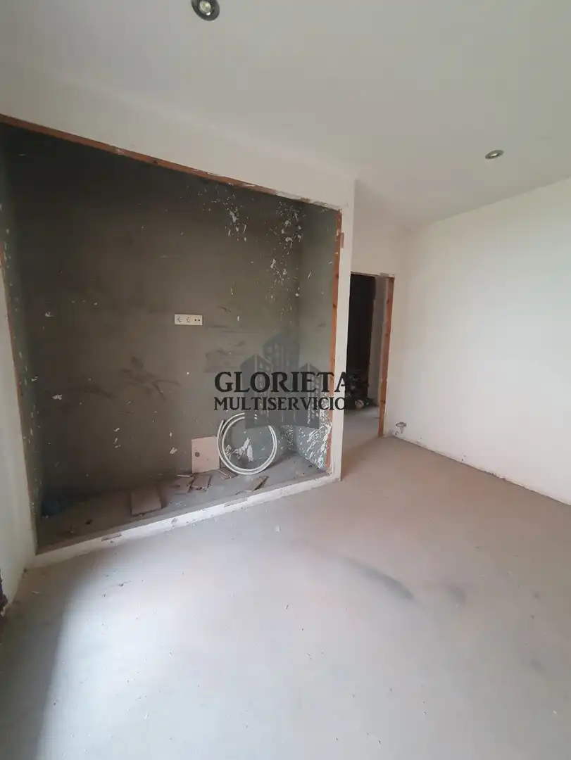 Casa adosada en venta en Vigo  con Calefacción, Parquet y Terraza
