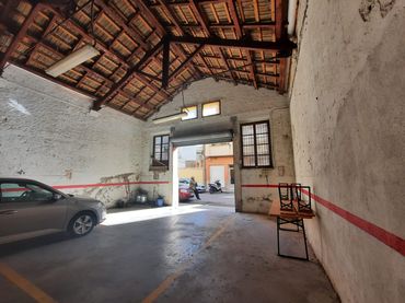 Industrial building for sale in Carrer de Sant Mateu 8