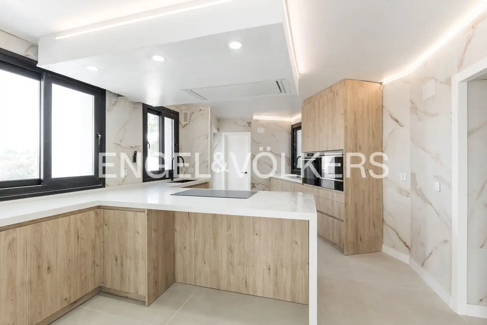 Kitchen of Houses for rent in Ciudalcampo  with Air Conditioner, Heating and Private garden
