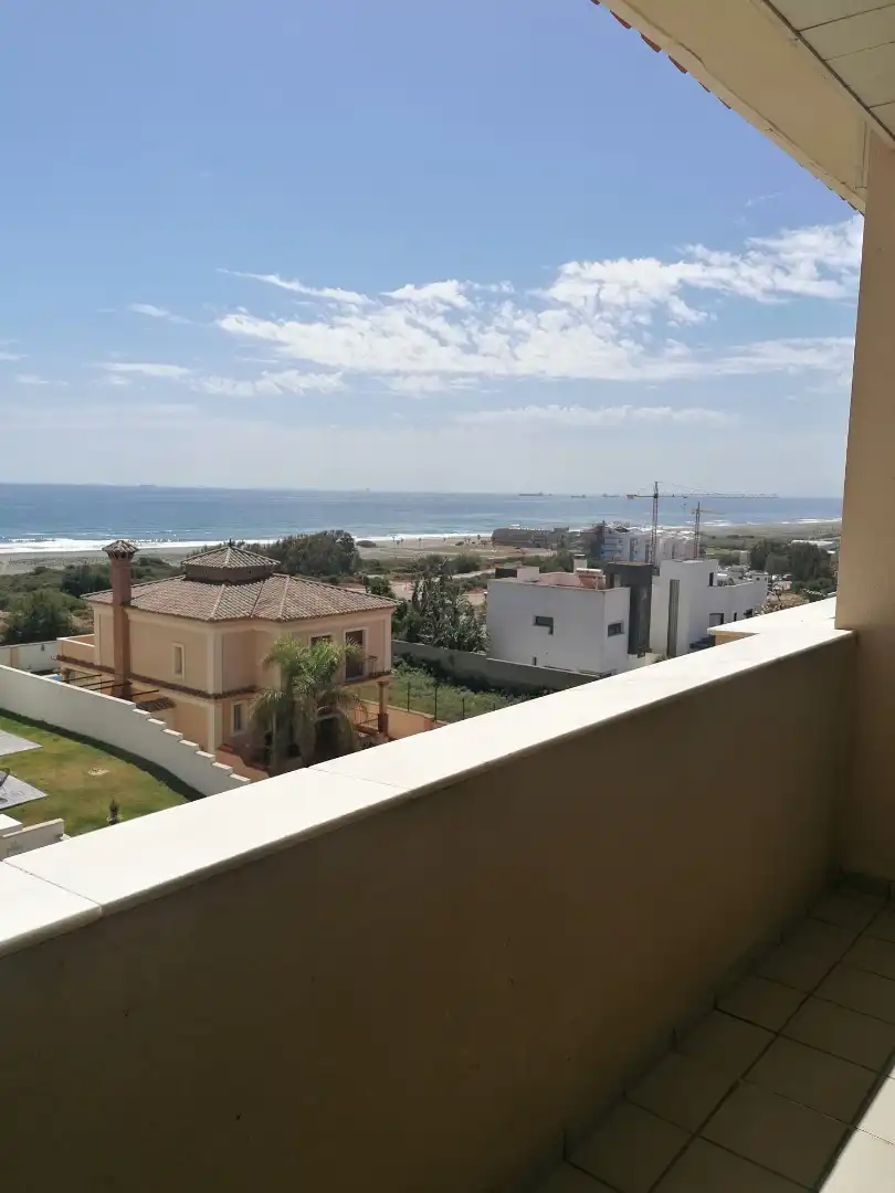 Terrassa de Apartament en venda en La Línea de la Concepción amb Aire condicionat, Terrassa i Moblat