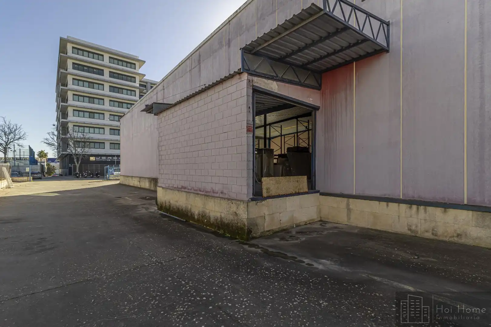 Exterior view of Industrial buildings for sale in Jerez de la Frontera