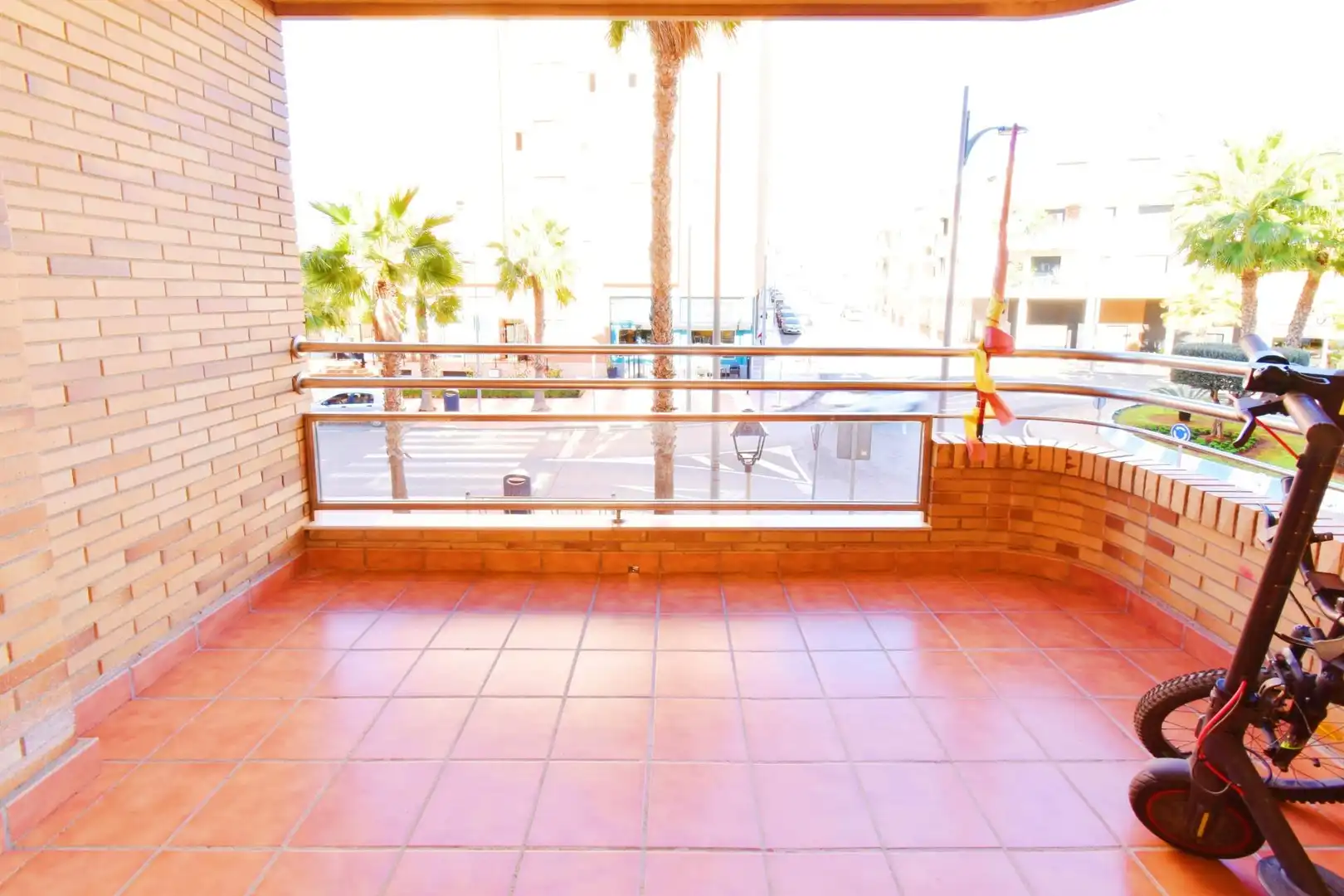 Terraza de Piso en venta en Roquetas de Mar con Terraza y Piscina comunitaria