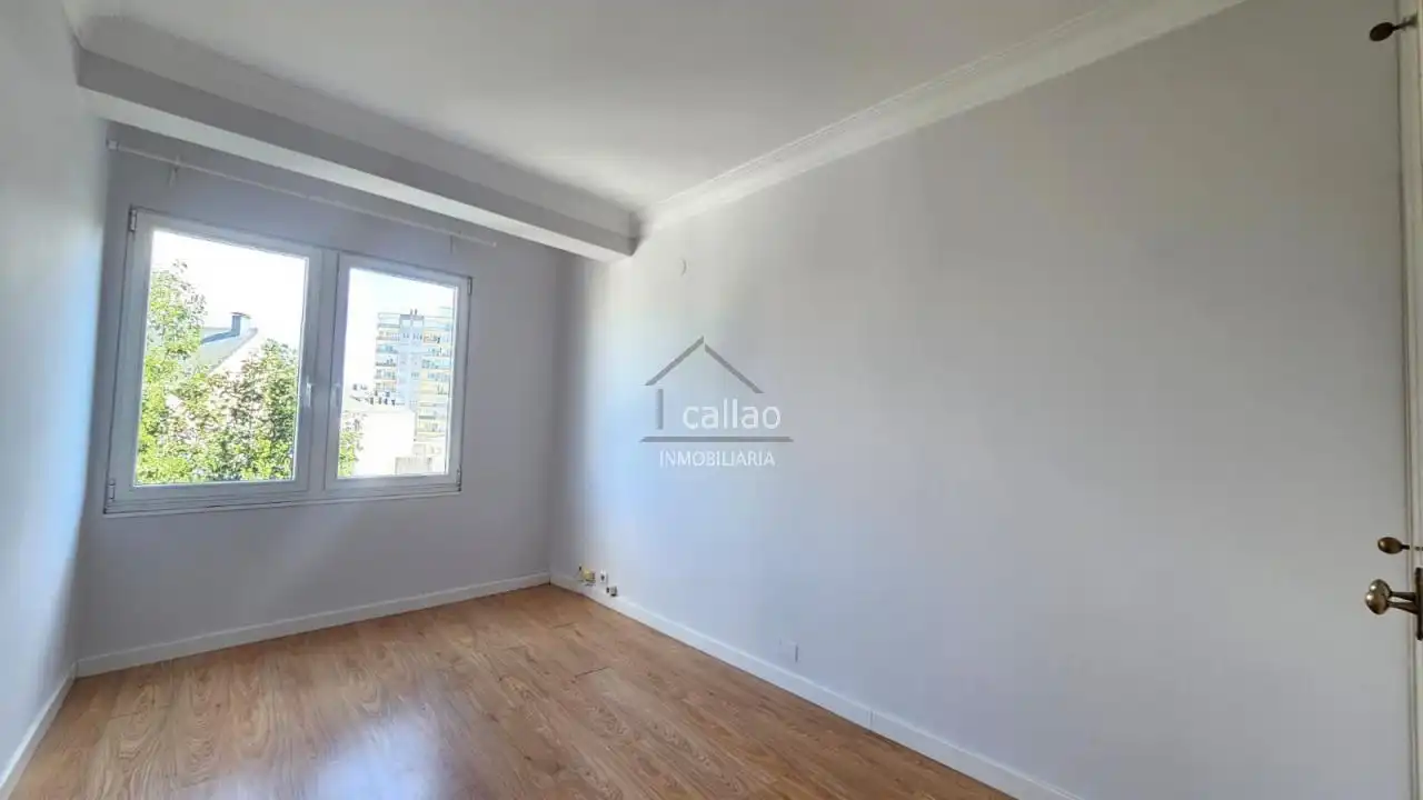 Bedroom of Flat for rent in Ferrol  with Heating and Storage room