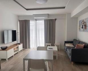 Sala d'estar de Pis de lloguer en Las Palmas de Gran Canaria amb Aire condicionat, Moblat i Forn