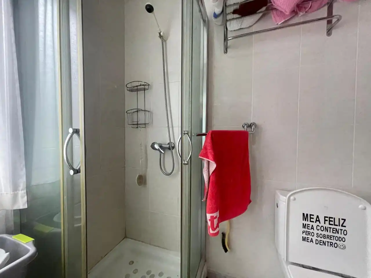 Badezimmer von Erdgeschoss zum Verkauf in A Coruña Capital  mit Abstellraum