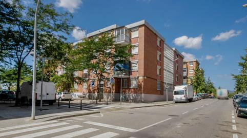 Foto 2 de Pis en venda a C/ Bellver, La Roureda, Barcelona