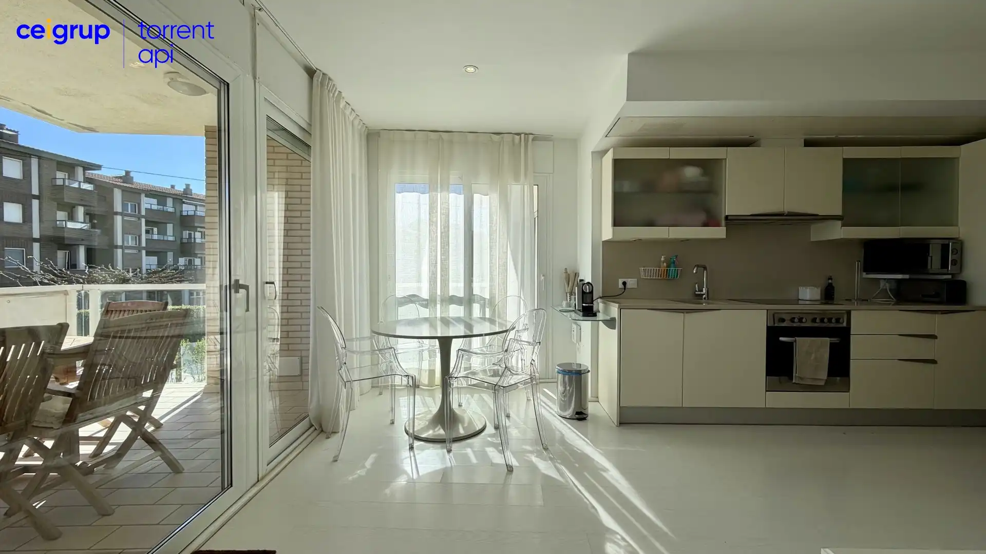 Küche von Wohnung zum Verkauf in L'Estartit mit Terrasse, Abstellraum und Schwimmbad