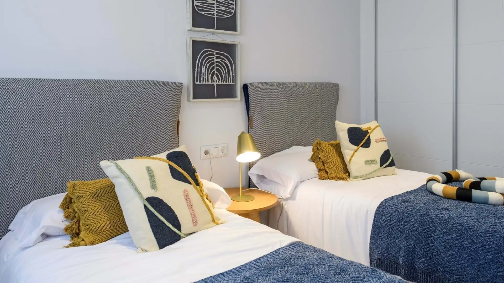 Bedroom of Flat for sale in Orihuela  with Air Conditioner, Heating and Terrace