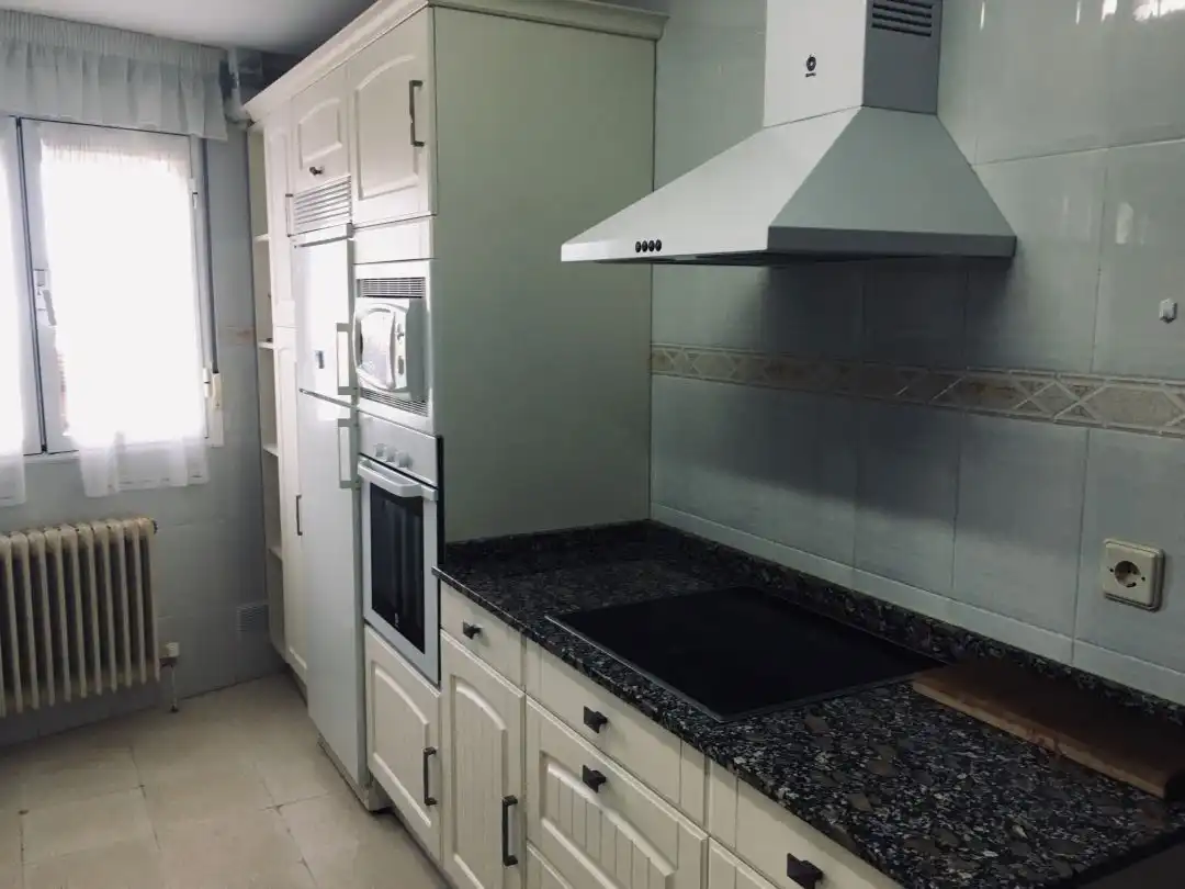 Cocina de Casa o chalet en venta en Santurde de Rioja con Calefacción y Terraza