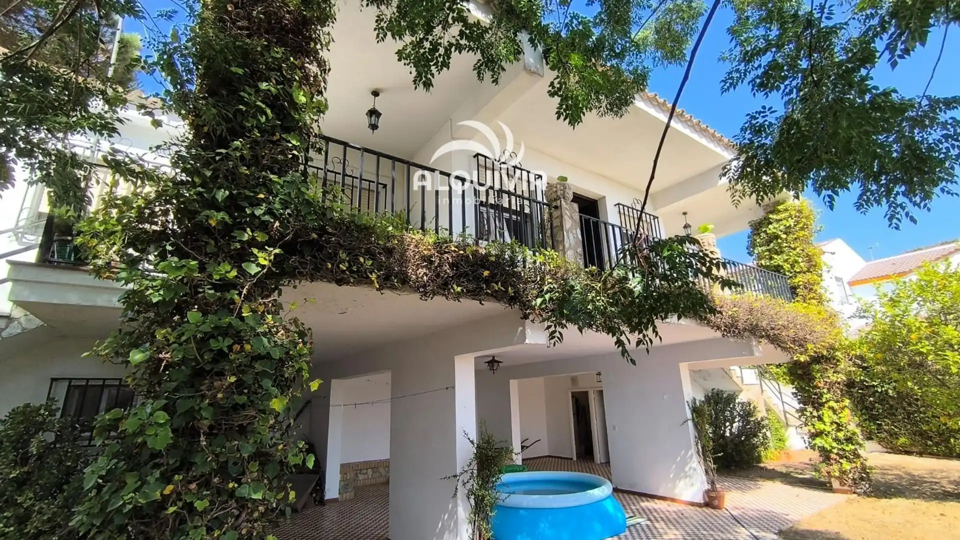 Exterior view of Houses for sale in Almonte  with Terrace, Storage room and Furnished