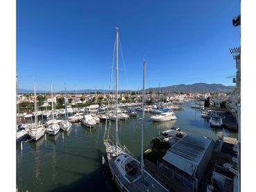 Appartement avec ascenseur à vendre à Sector Port Grec 2