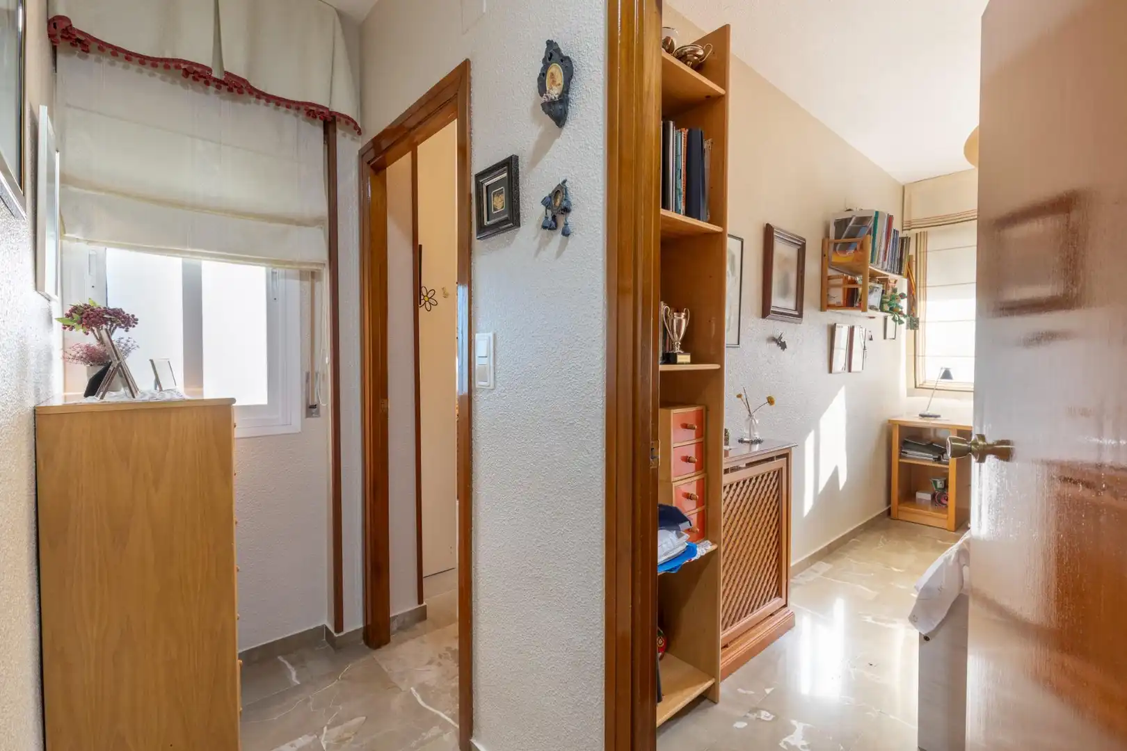 Wohnung zum Verkauf in Albolote mit Klimaanlage, Heizung und Balkon