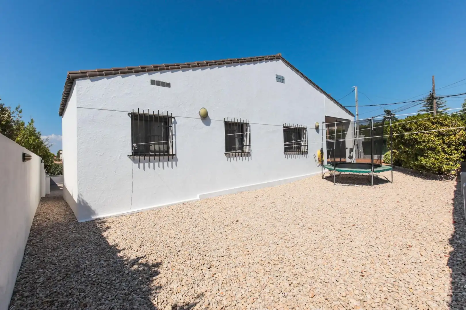 Vista exterior de Casa o xalet en venda en Tortosa amb Aire condicionat, Jardí privat i Terrassa