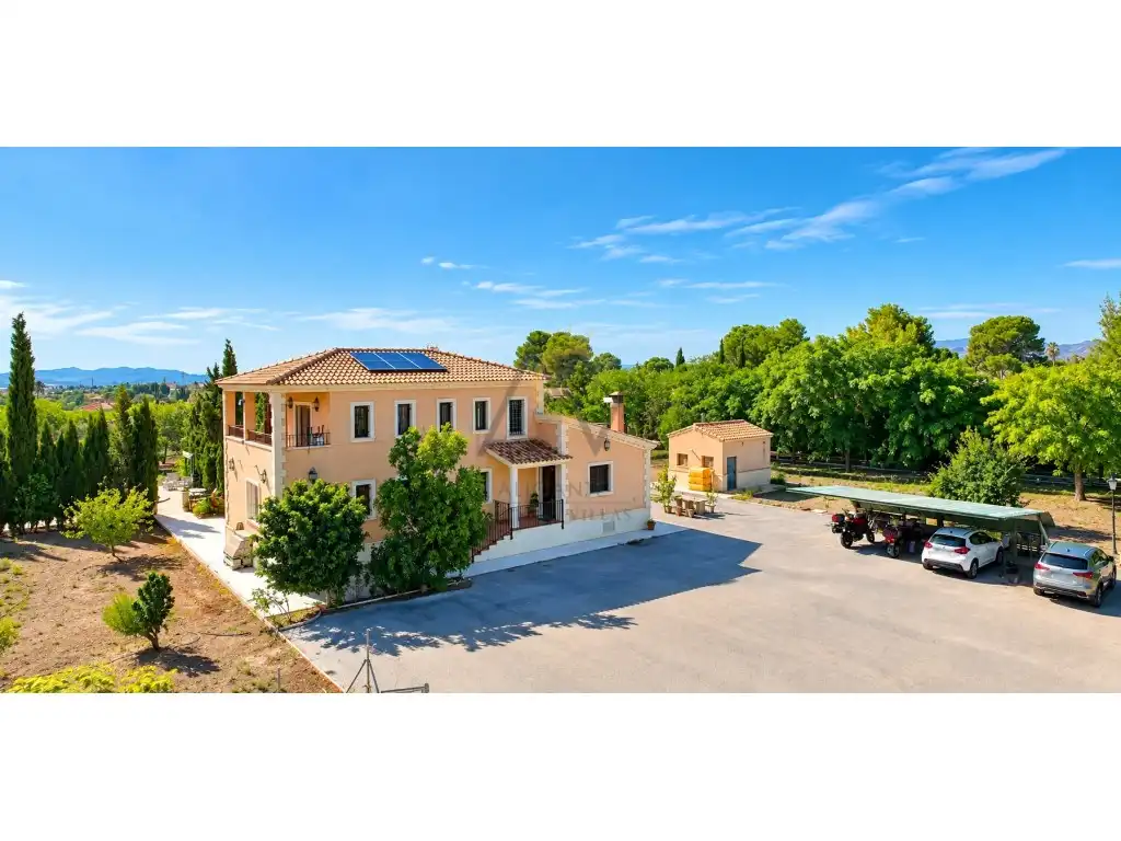 Detached house with terrace for sale in Partida Ledua, imagen 4