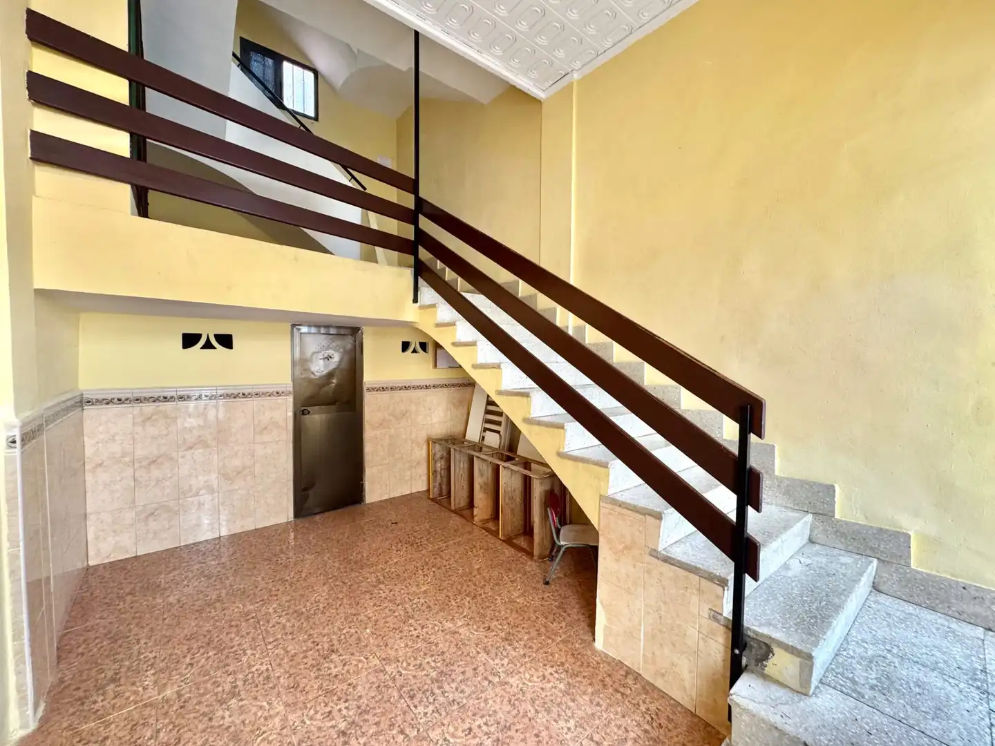 Wohnung zum Verkauf in Gandia mit Klimaanlage, Abstellraum und Balkon