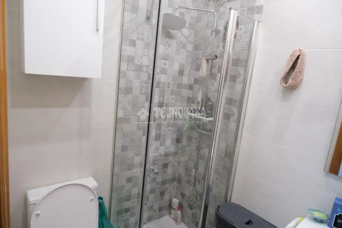 Badezimmer von Wohnung zum Verkauf in Sevilla mit Terrasse