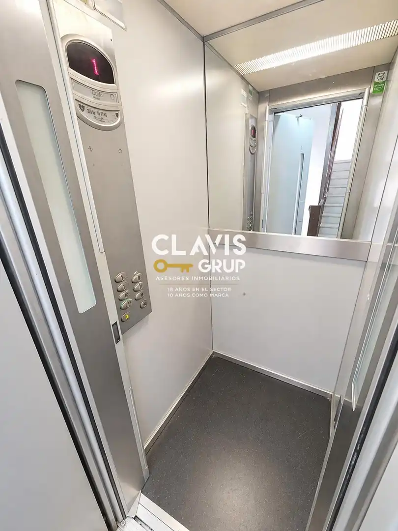 Piso en venta en Barcelona con Aire acondicionado y Terraza