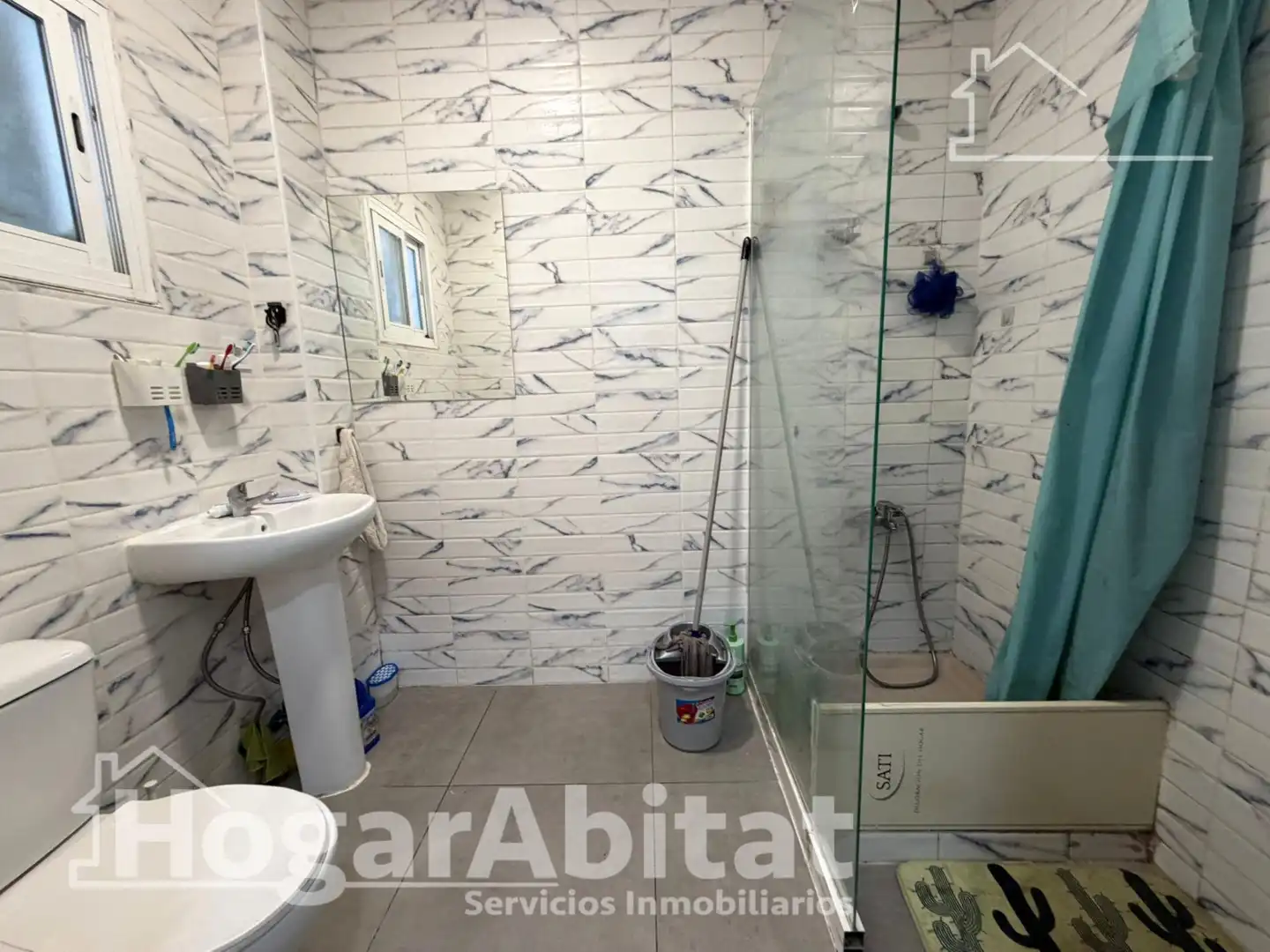 Baño de Piso en venta en Sagunto / Sagunt con Terraza
