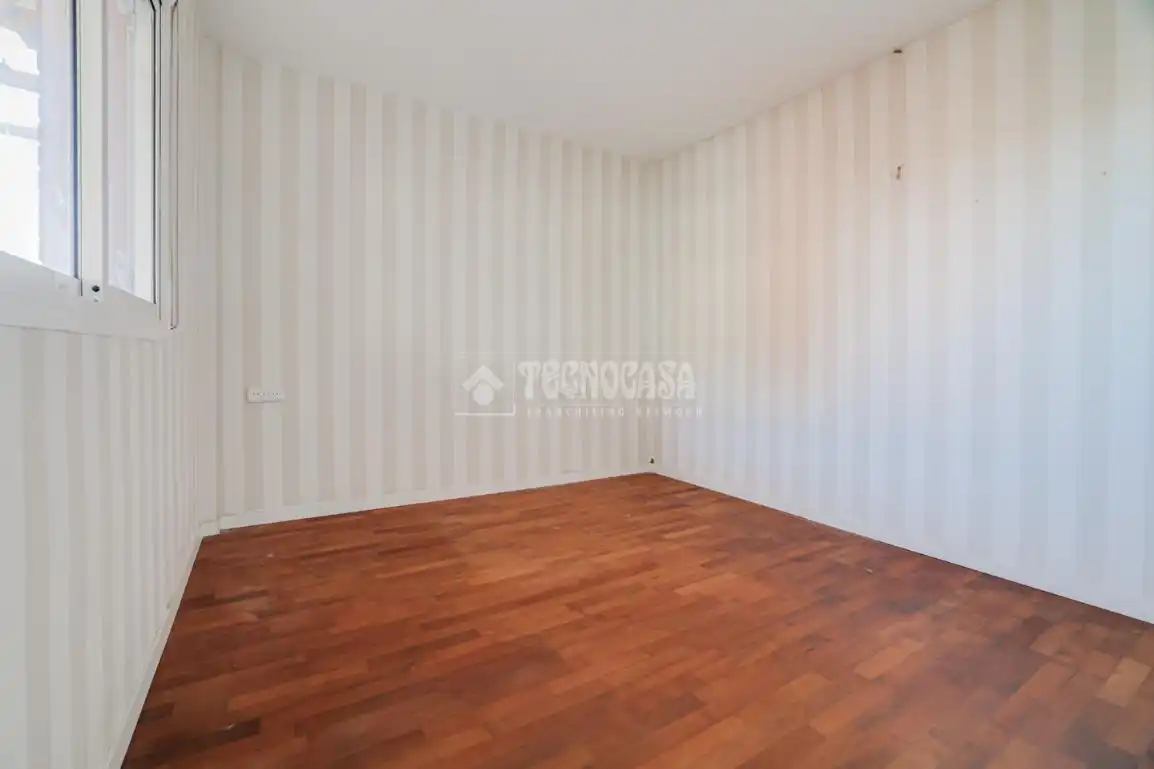 Habitación de Piso en venta en Sant Boi de Llobregat con Calefacción, Parquet y Balcón