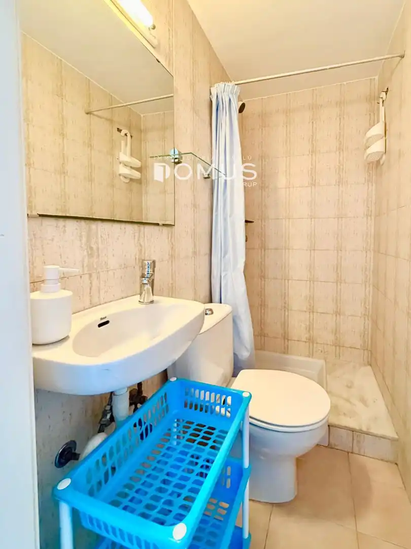 Badezimmer von Maisonette zur Miete in L'Escala mit Klimaanlage, Heizung und Terrasse