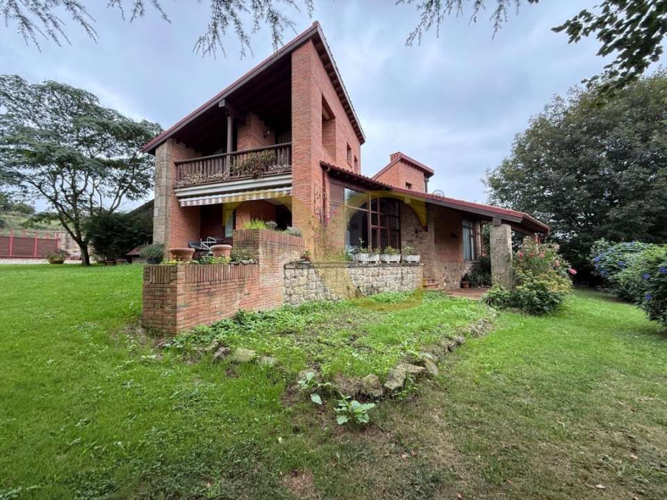 Exterior view of House or chalet for sale in Piélagos  with Heating, Private garden and Terrace