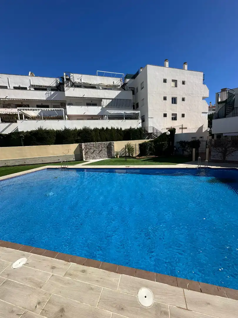 Piscina de Apartamento en venta en Benalmádena con Aire acondicionado, Terraza y Amueblado