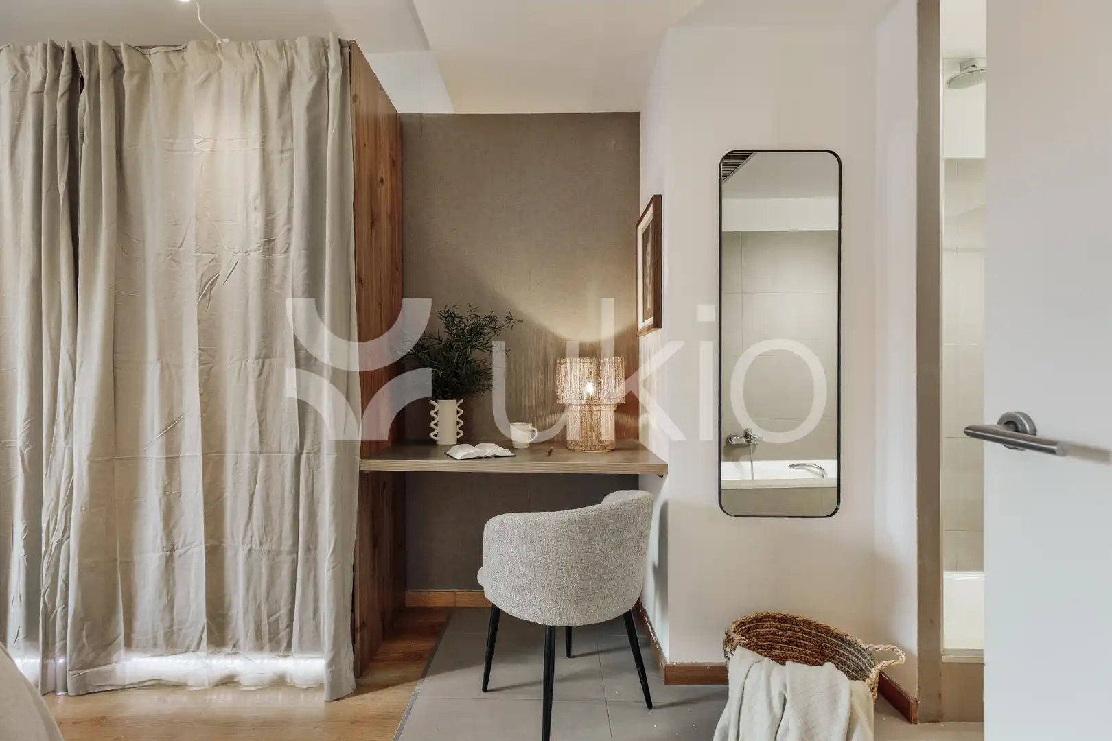 Apartamento con terraza en alquiler en Carrer de Balmes, imagen 16