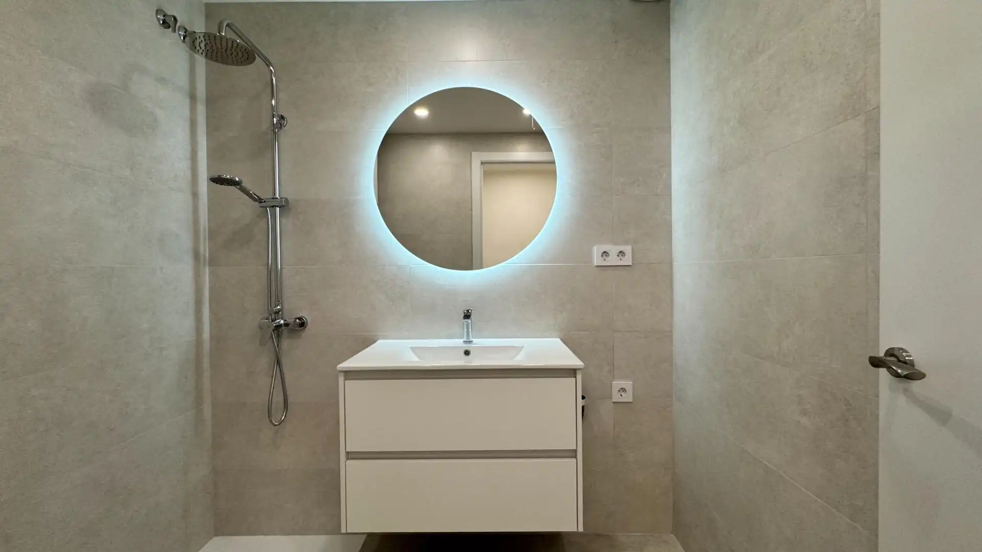 Badezimmer von Erdgeschoss zum Verkauf in Sant Feliu de Guíxols