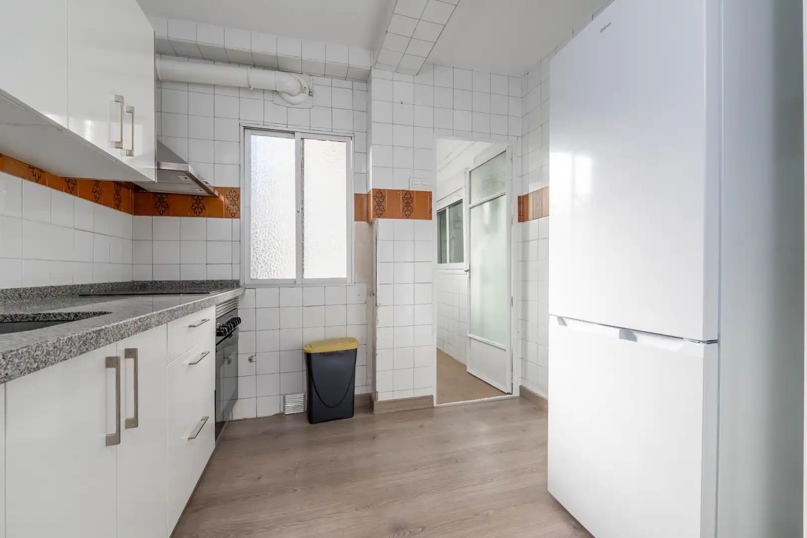 Kitchen of Flat for share in Ronda
