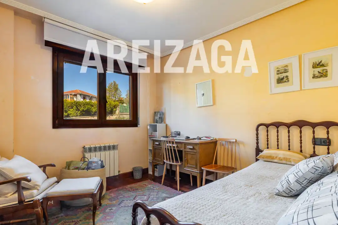 Bedroom of Flat for sale in Donostia - San Sebastián   with Heating, Private garden and Terrace
