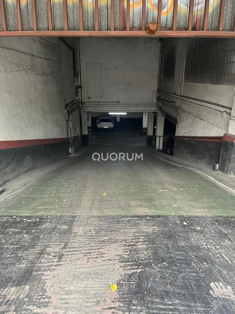 Einzelparkplatz zum Verkauf in Calle de Simón Bolívar