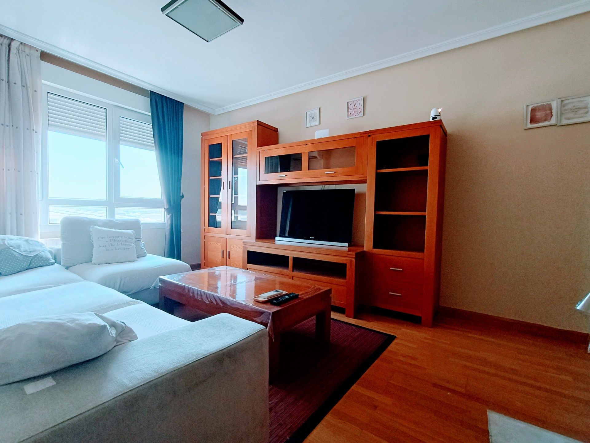 Sala de estar de Piso de alquiler en Torrejón de Ardoz con Aire acondicionado, Calefacción y Terraza