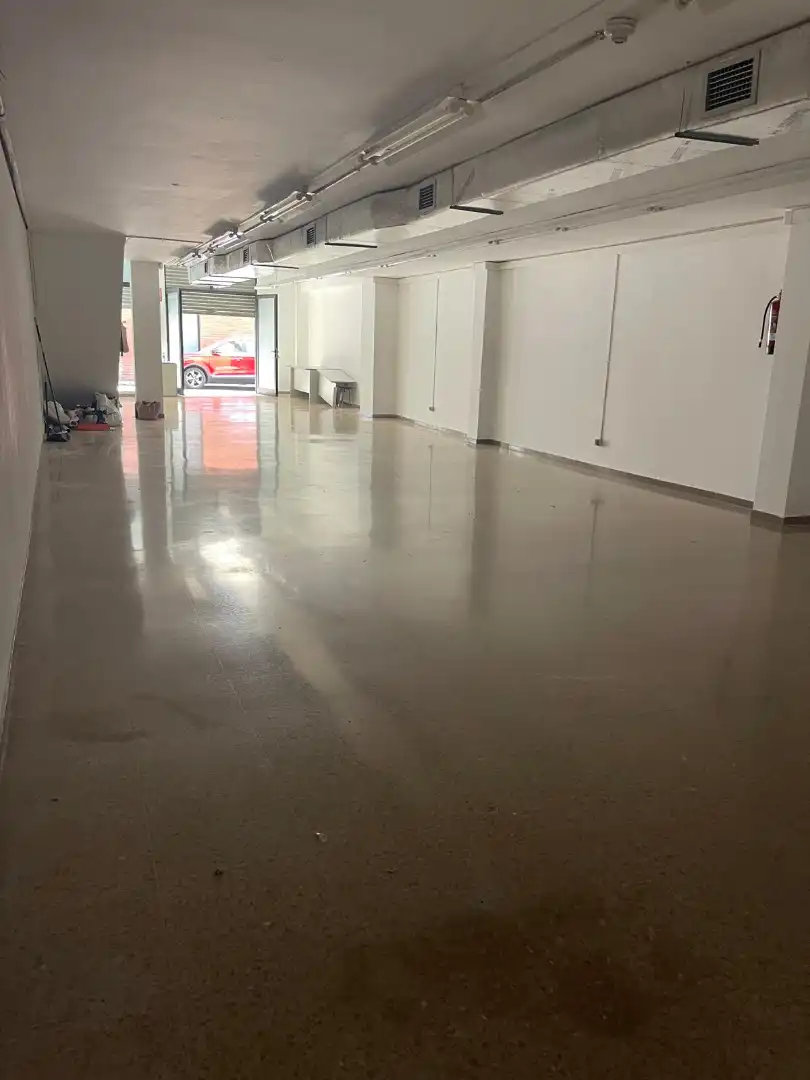 Commercial properties for rent in Badalona