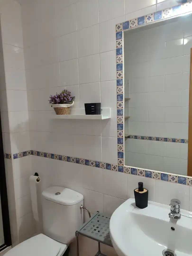 Baño de Apartamento de alquiler en Conil de la Frontera