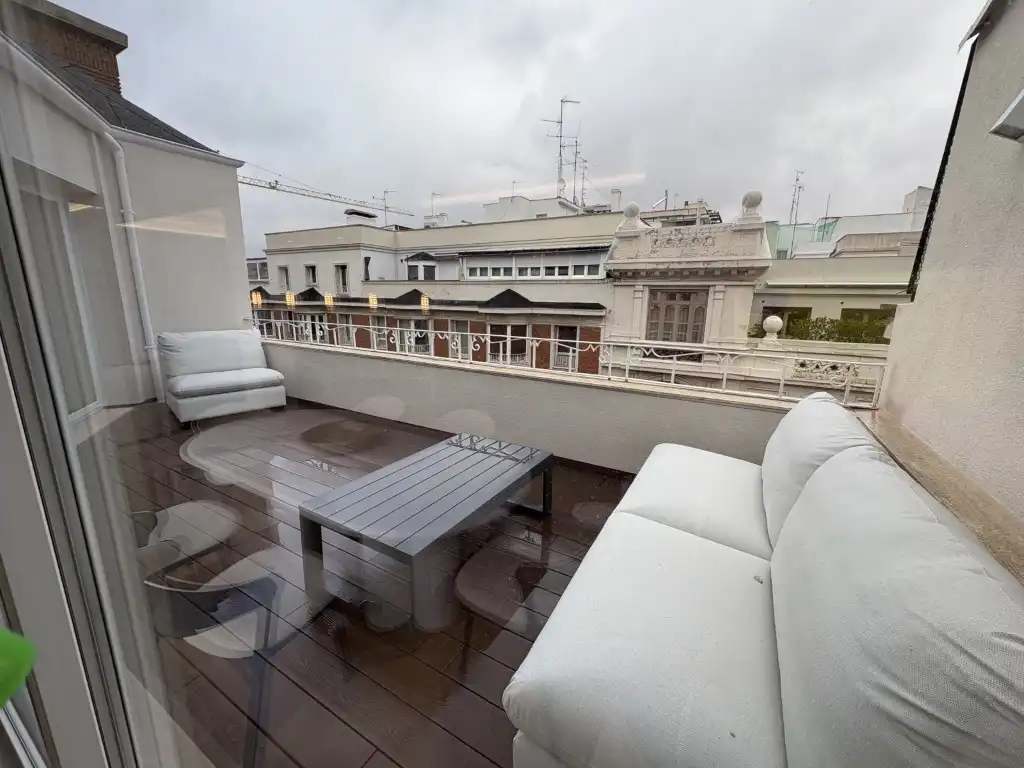 Penthouse with lift for sale in Barrio de Salamanca, imagen 2