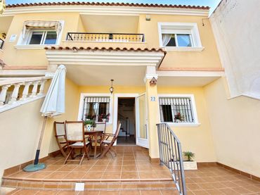 Duplex con balcone in vendita a Torre de la Horadada